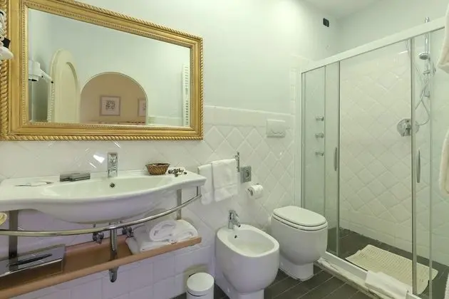 Tek Büyük Yataklı Oda, 1 Çift Kişilik Yatak