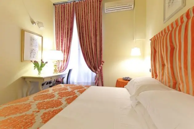 Üç Kişilik Oda, 1 Yatak Odası