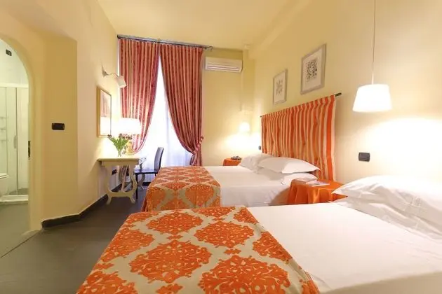 Üç Kişilik Oda, 1 Yatak Odası