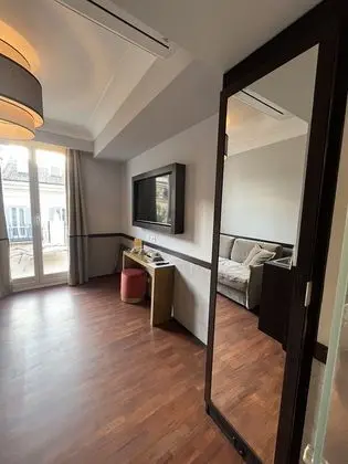Deluxe Tek Büyük Yataklı Oda, Teras