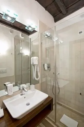 Classic Tek Büyük Yataklı Oda, 1 En Büyük (King) Boy Yatak, Banyolu/Duşlu