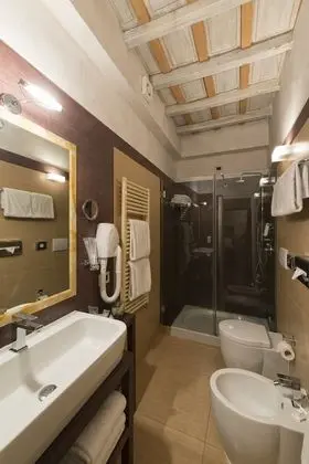 Romantic Tek Büyük Yataklı Oda, 1 En Büyük (King) Boy Yatak, Banyolu/Duşlu, Şehir Manzaralı