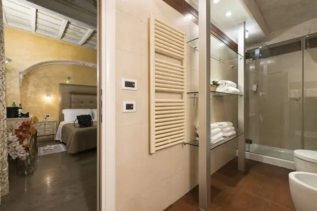 Superior Tek Büyük Yataklı Oda, 1 En Büyük (King) Boy Yatak, Banyolu/Duşlu, Şehir Manzaralı