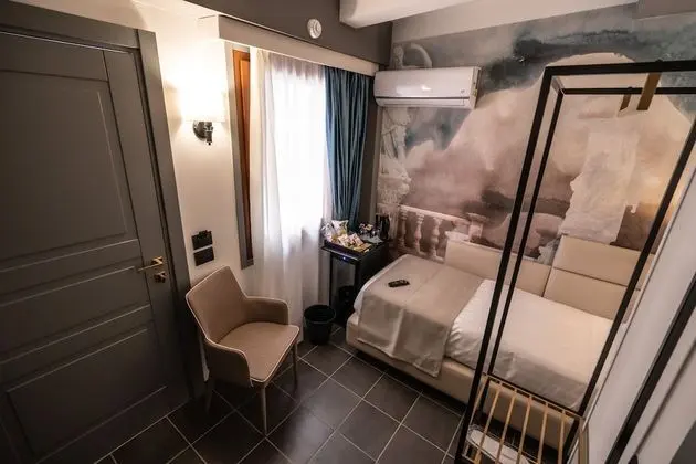 Premium Tek Kişilik Oda