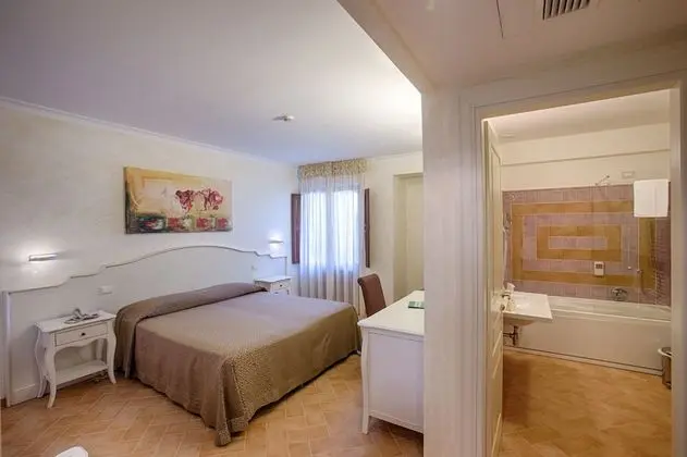 Deluxe Tek Büyük veya İki Ayrı Yataklı Oda, Sıcak Su Küveti