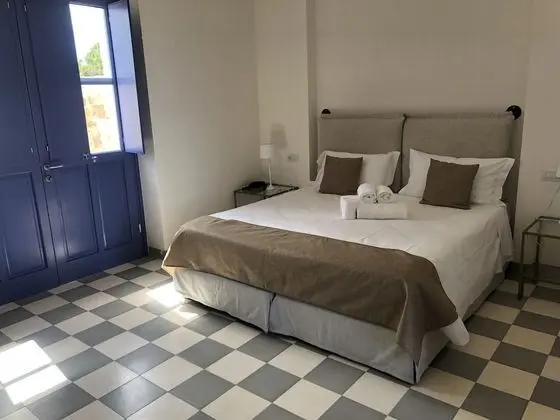 Superior Tek Büyük veya İki Ayrı Yataklı Oda