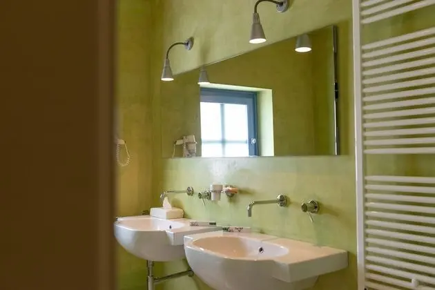 Superior Tek Büyük veya İki Ayrı Yataklı Oda