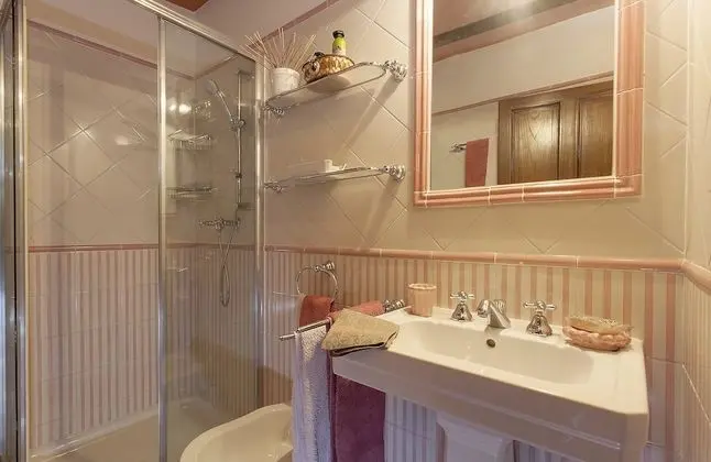 Tek Büyük Yataklı Oda, Şehir Manzaralı