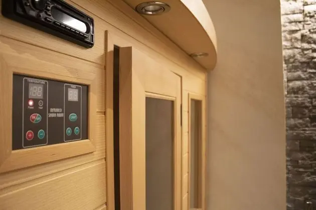 Superior Tek Büyük Yataklı Oda, Sauna