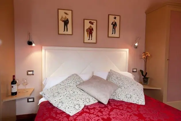 Standard Tek Büyük Yataklı Oda