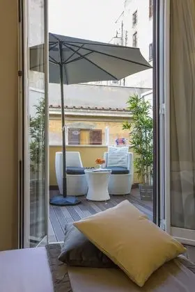 Tek Büyük Yataklı Oda, Teras