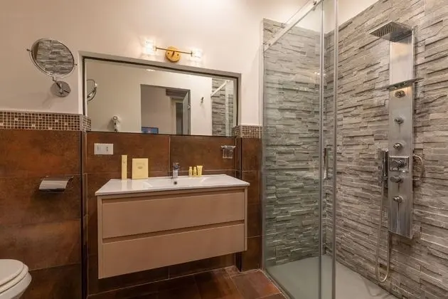 Deluxe Dört Kişilik Oda