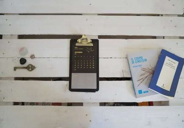 Deluxe Tek Büyük Yataklı Oda (White MInd)