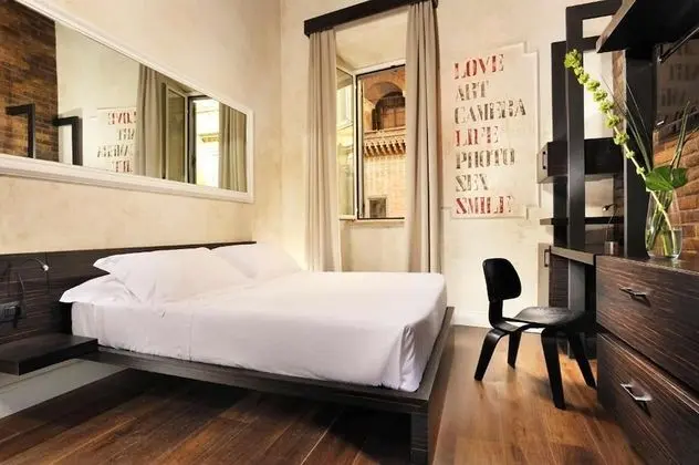 Superior Büyük Yataklı Tek Kişilik Oda