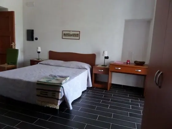 Traditional Üç Kişilik Oda