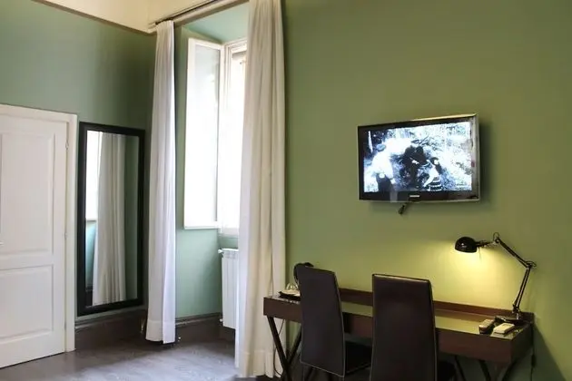 Tek Büyük veya İki Ayrı Yataklı Oda