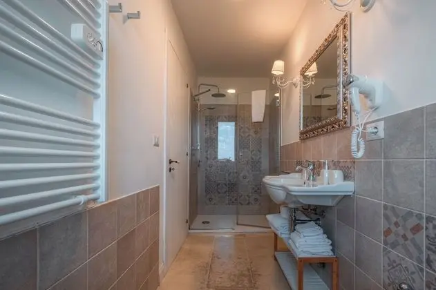 Panoramic Tek Büyük Yataklı Oda