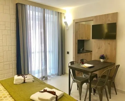 Exclusive Oda, 1 Büyük (Queen) Boy Yatak ve Çekyat, Avlu (Zona vasca idromassaggio)