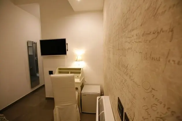 Standard Büyük Yataklı Tek Kişilik Oda, 1 Yatak Odası, Balkon, Avlu Manzaralı