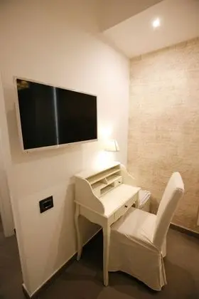 Standard Büyük Yataklı Tek Kişilik Oda, 1 Yatak Odası, Balkon, Avlu Manzaralı