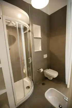 Standard Büyük Yataklı Tek Kişilik Oda, 1 Yatak Odası, Balkon, Avlu Manzaralı