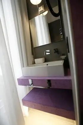 Standard Büyük Yataklı Tek Kişilik Oda, 1 Yatak Odası, Balkon, Avlu Manzaralı