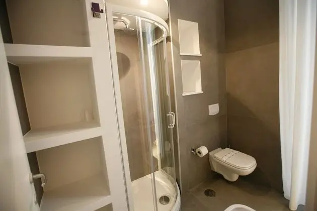 Standard Büyük Yataklı Tek Kişilik Oda, 1 Yatak Odası, Balkon, Avlu Manzaralı