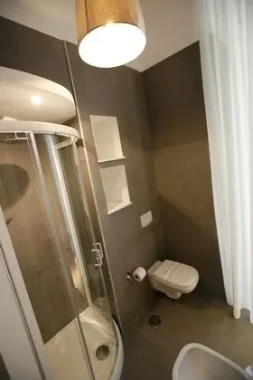 Standard Büyük Yataklı Tek Kişilik Oda, 1 Yatak Odası, Balkon, Avlu Manzaralı