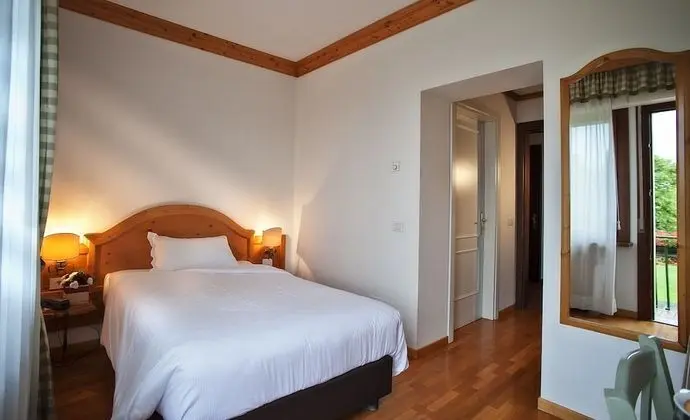 Tek Büyük veya İki Ayrı Yataklı Oda