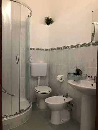 Tek Büyük Yataklı Oda, Veranda