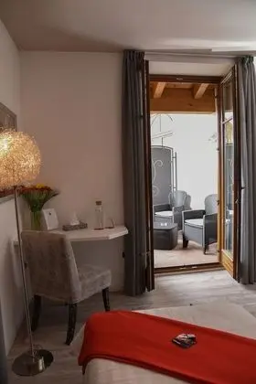 Tek Büyük Yataklı Oda, Dağ Manzaralı