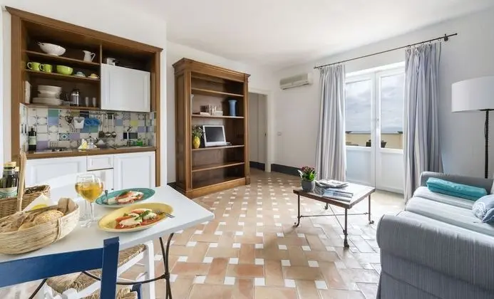 Apart Daire, Ek Bina (Puolo, 200m from the Guest House)