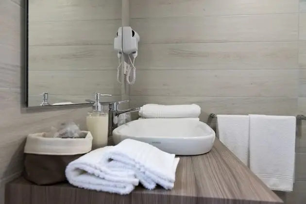 Classic Tek Büyük Yataklı Oda