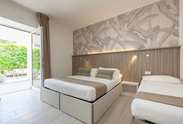 Classic Üç Kişilik Oda