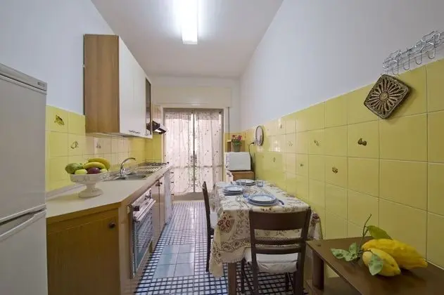 Apart Daire, 2 Yatak Odası, 2 Banyolu, Deniz Manzaralı