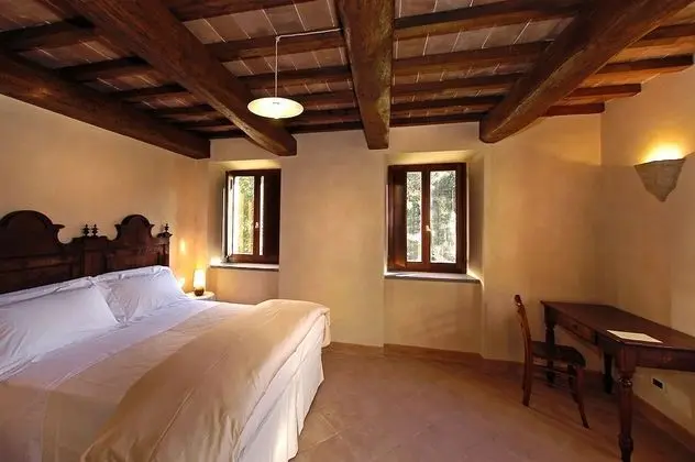 Classic Tek Büyük Yataklı Oda