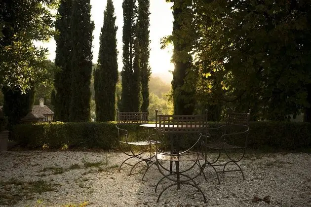 Classic Tek Büyük Yataklı Oda