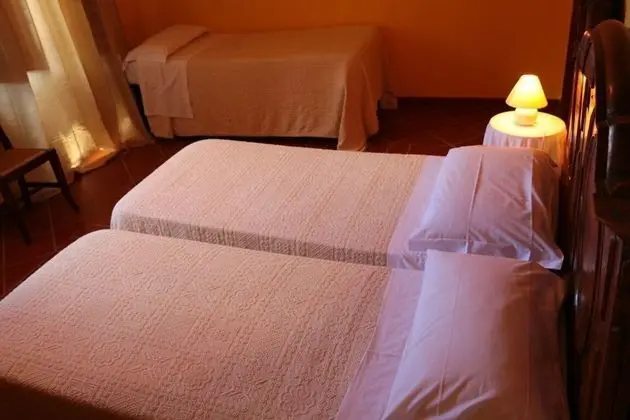 Economy Oda, Ek Bina