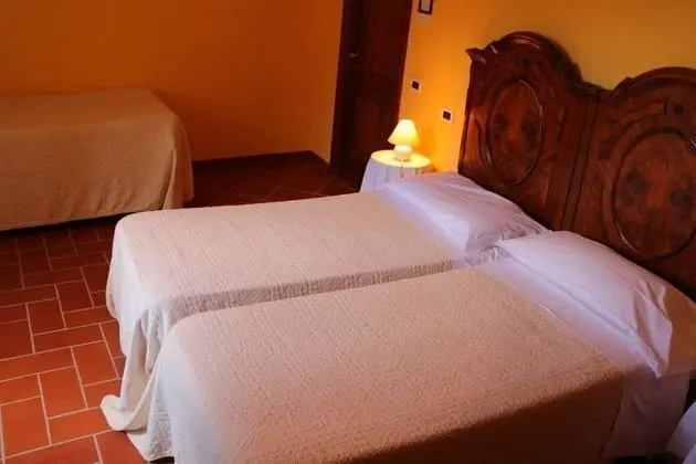 Economy Oda, Ek Bina