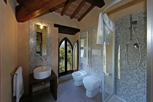 Junior Tek Büyük Yataklı Oda