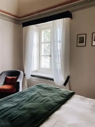 Oda (un matrimoniale o due letti singoli)