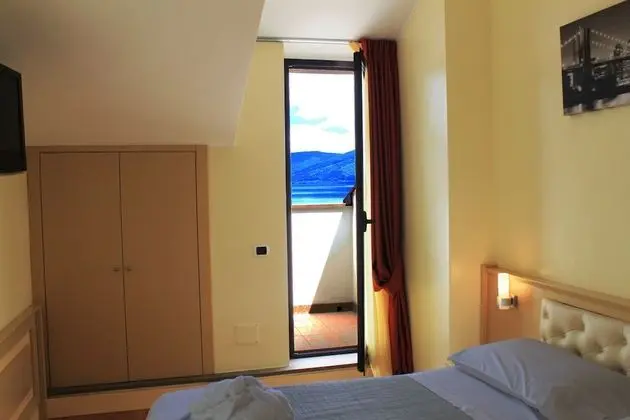 Junior Stüdyo Süit