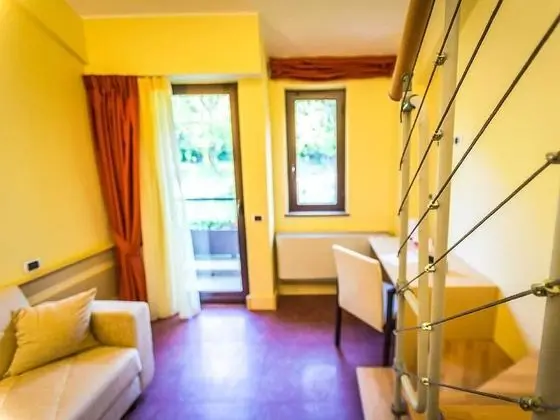 Junior Stüdyo Süit