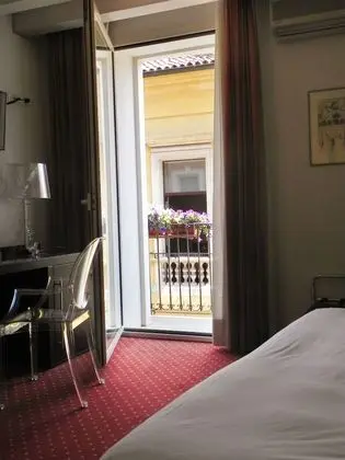 Tek Büyük veya İki Ayrı Yataklı Oda