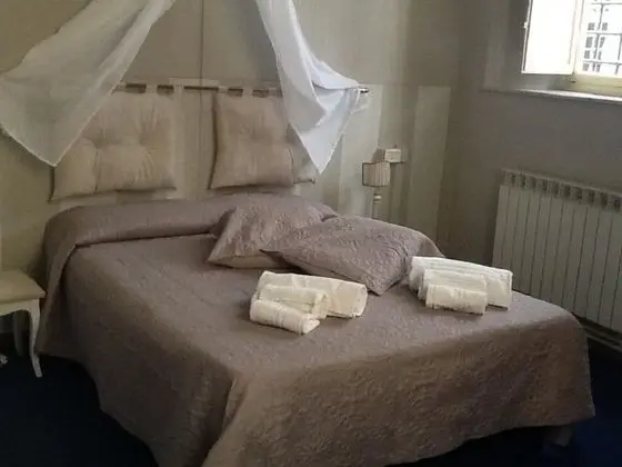 Tek Büyük veya İki Ayrı Yataklı Oda, Özel Banyo (External)