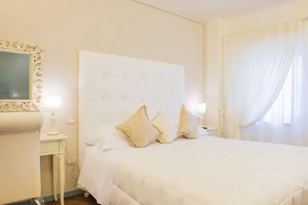 Classic Tek Büyük Yataklı Oda