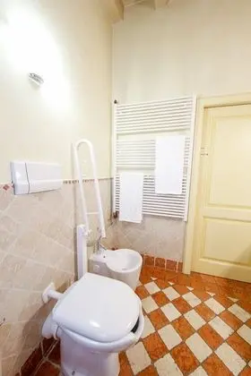 Comfort Tek Büyük veya İki Ayrı Yataklı Oda