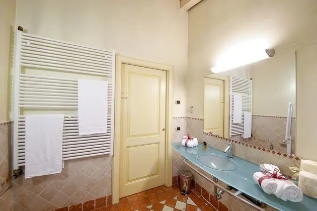 Comfort Tek Büyük veya İki Ayrı Yataklı Oda
