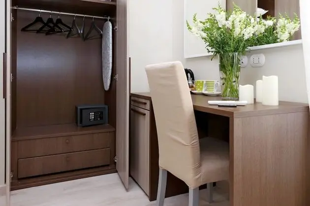 Comfort Tek Büyük Yataklı Oda