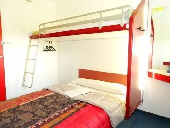 Standard Üç Kişilik Oda